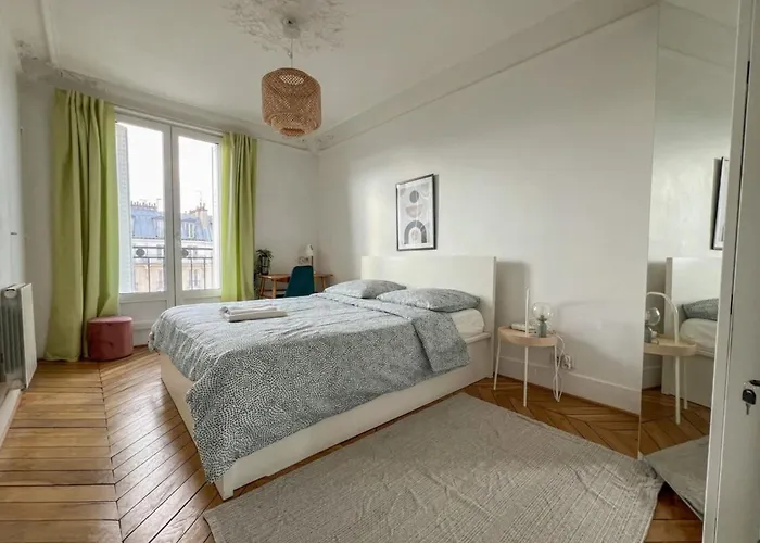 Flexliving - Whole Flat - Voltaire *