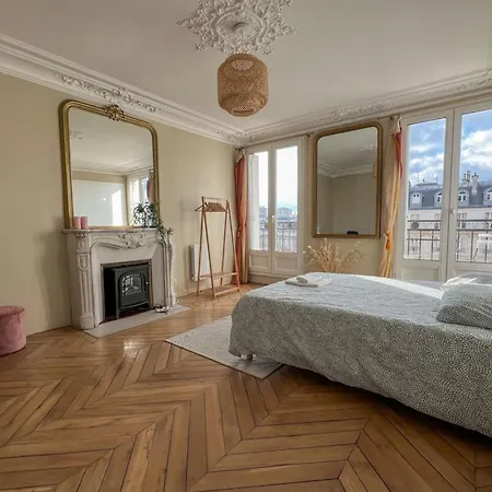 Flexliving - Whole Flat - Voltaire Paris