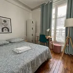 Flexliving - Whole Flat - Voltaire Apartment
