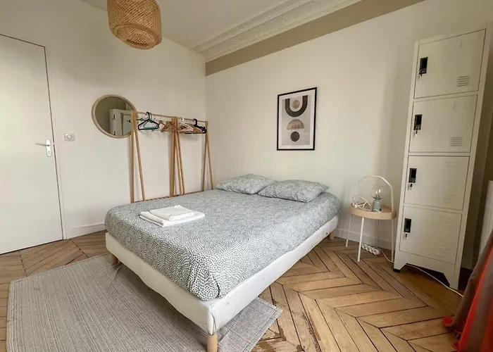 Flexliving - Whole Flat - Voltaire *